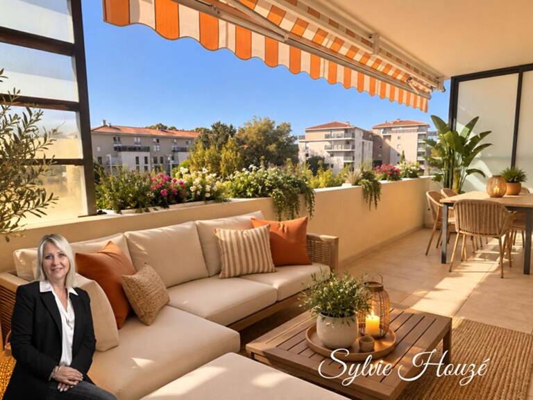 Appartement de type 3 avec terrasse et parking — photo 1