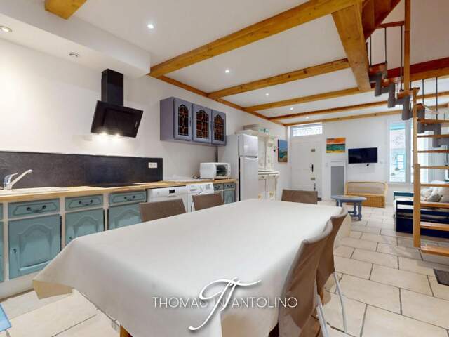 EN EXCLUSIVITE - 4 CHAMBRES - 2 SALLES D'EAU - 2 WC - COUR INTERIEURE  - RENOVATION COMPLÈTE — photo du bien
