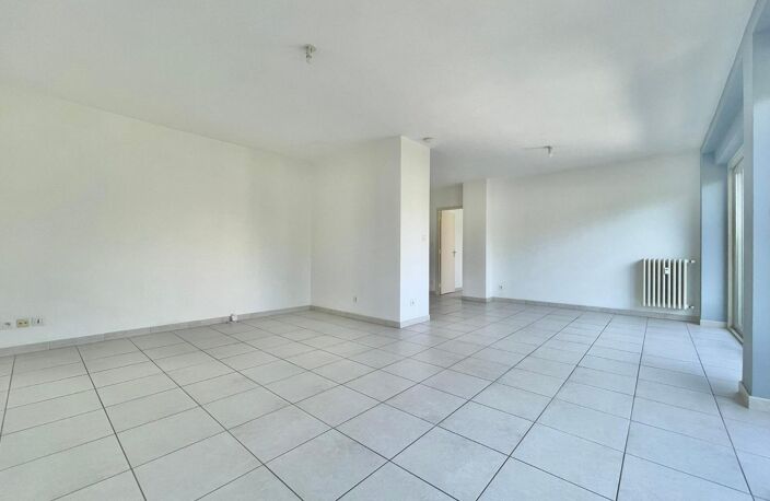 Location appartement 3 pièces 74 m² à Valence (26000) — photo 4