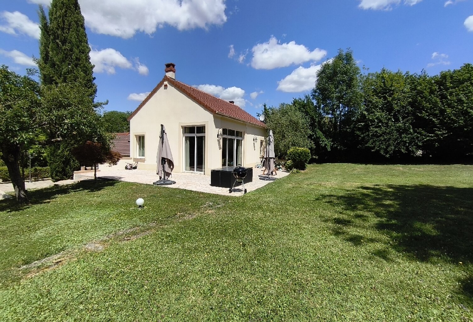 Vente maison 7 pièces 203 m² Nesles-la-Vallée (95690) — photo 1