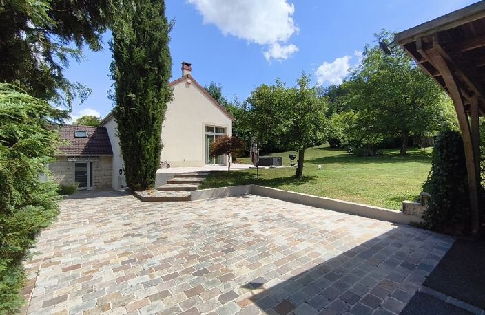 Vente maison 7 pièces 203 m² Nesles-la-Vallée (95690) — photo 2