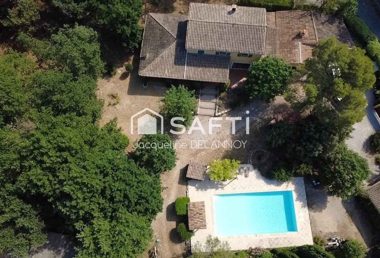 PROPRIÉTÉ ÉQUESTRE, 2 MAISONS, 5000 m² DE TERRAIN — photo 1