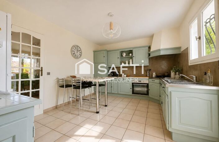 Spacieuse maison familiale, piscine, studio, 3 garages — photo 4