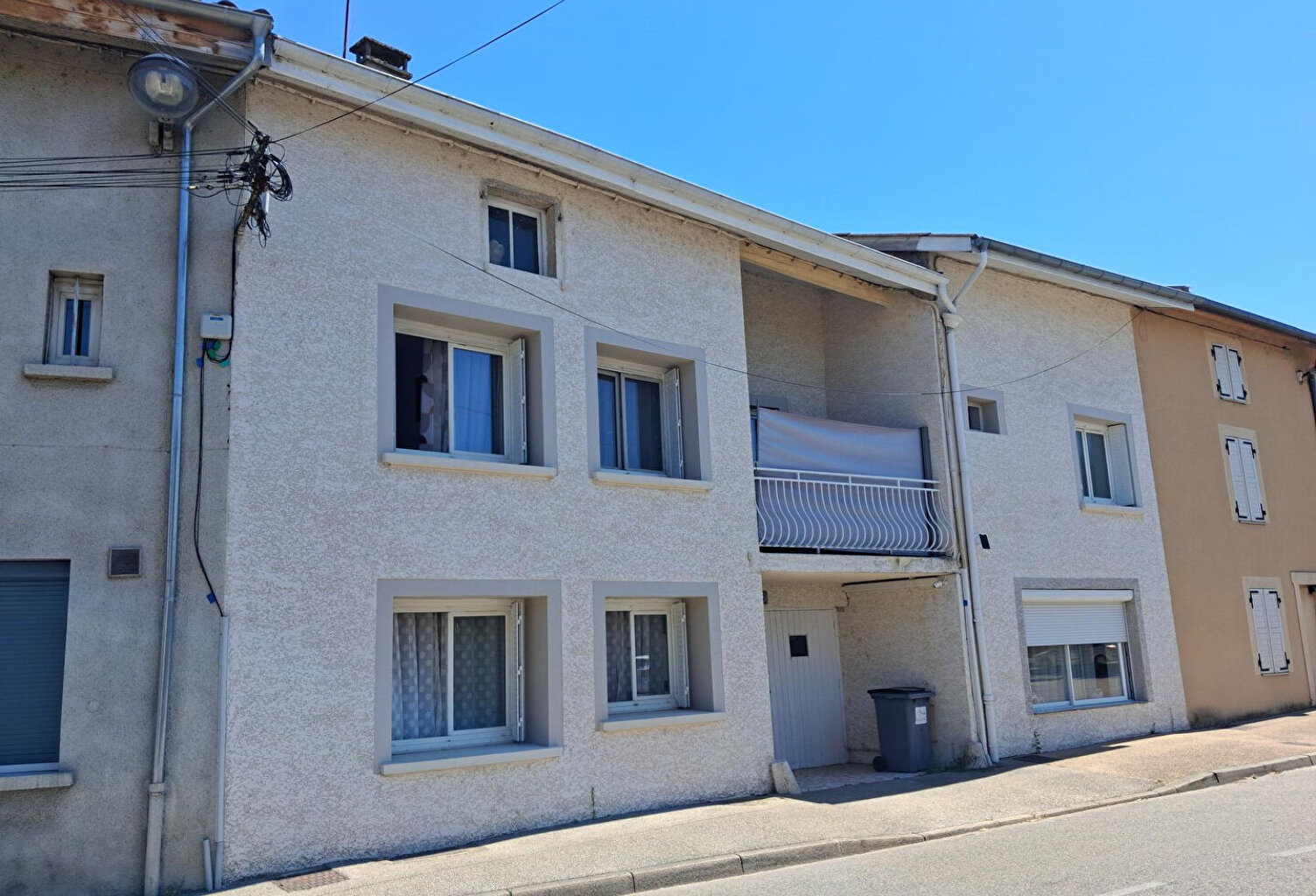 Maison Saint Denis En Bugey 6 pièce(s) 165 m2 — photo 1