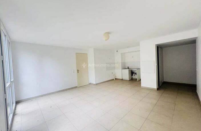 Appartement 4 pièces en rez-de-chaussée avec terrasse et jardin — photo 3