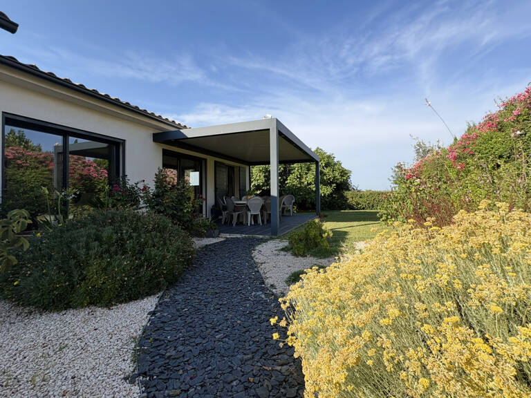 DEPT-30-A VENDRE-MEYNES Bel ensemble immobilier composé de d — photo 1