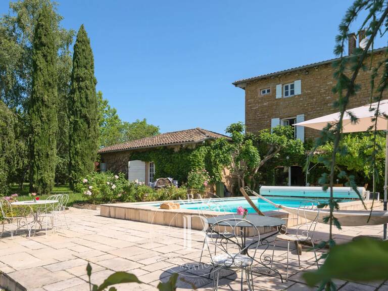 Beaujolais - Cogny - Propriété en pierres dorées d'environ 320 m² - terrain d'environ 3000 m² - 4 chambres - Piscine — photo 1