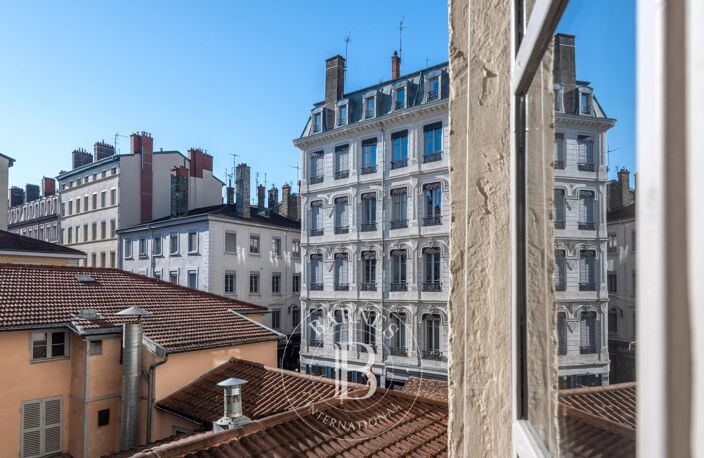 Lyon 2 - Ainay - Grand 6 pièces au 2ème étage de 172 m² - 4 chambres — photo 3