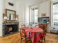 Lyon 2 - Ainay - Grand 6 pièces au 2ème étage de 172 m² - 4 chambres — photo 4