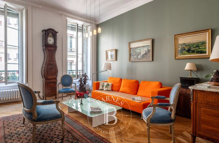 Lyon 2 - Ainay - Grand 6 pièces au 2ème étage de 172 m² - 4 chambres — photo 5