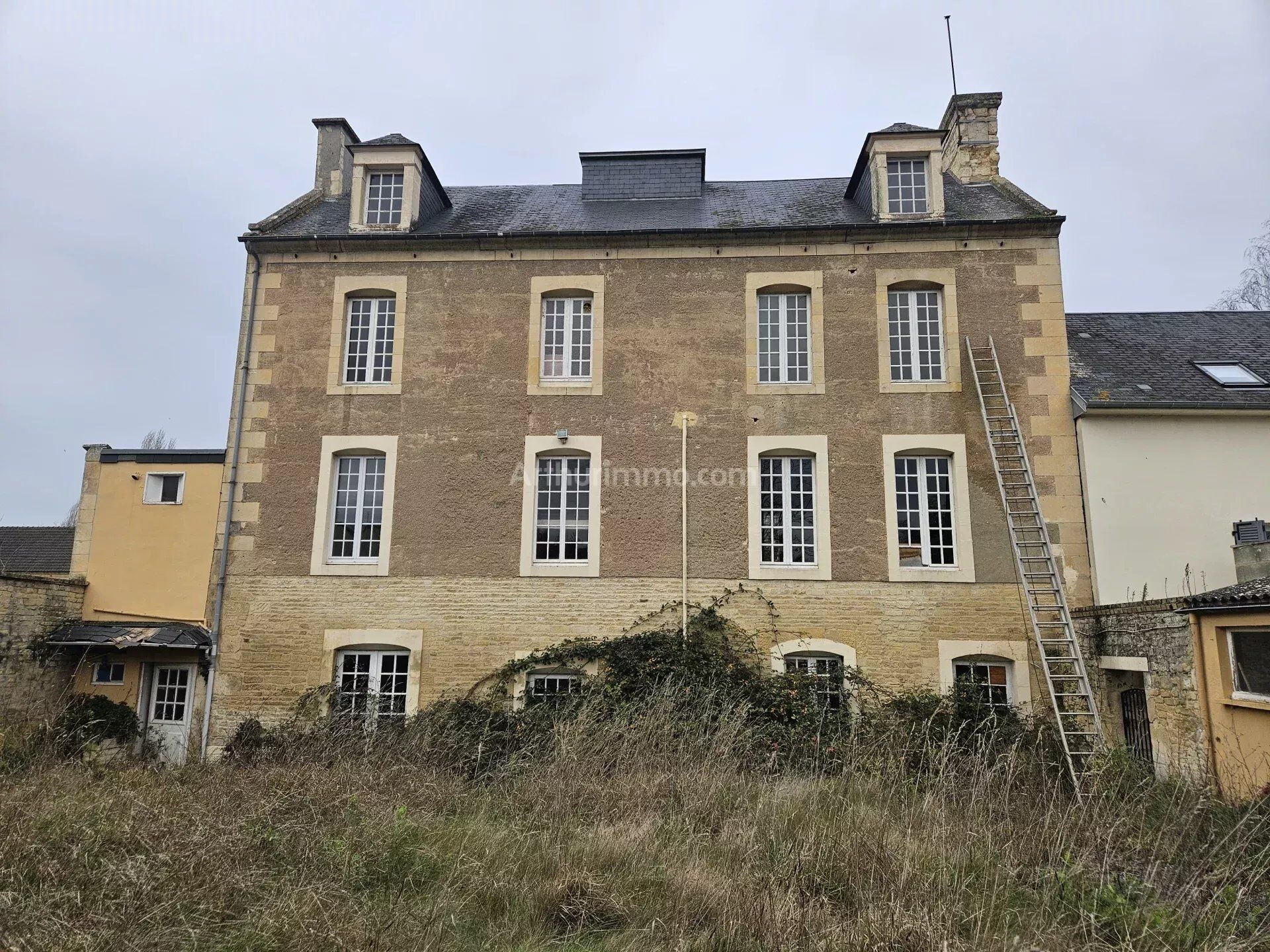 Maison 10 pièces 280 m² · à Fleury-sur-Orne · 280 m² · 367 500 €