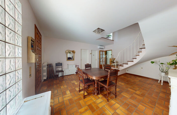 Maison de ville T5 avec jardin et studio indépendant — photo 2