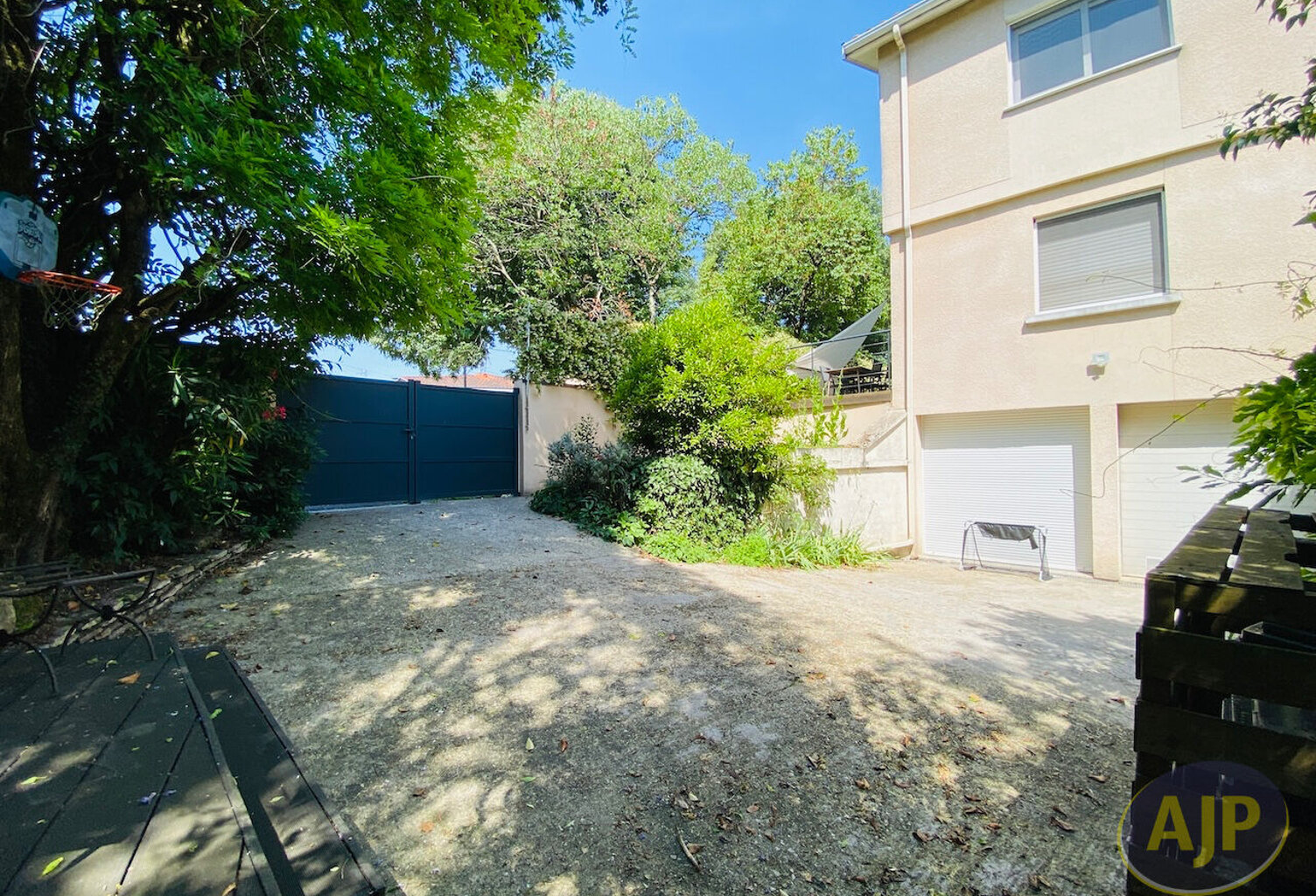 Grande maison familiale, avec T2 indépendant — photo 1