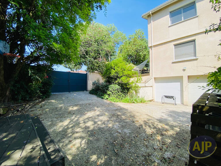 Grande maison familiale, avec T2 indépendant — photo 1