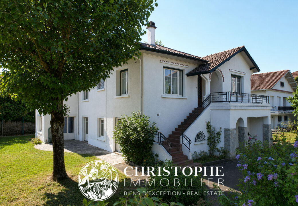 Villa / Maison  T7 à vendre Pau 64000