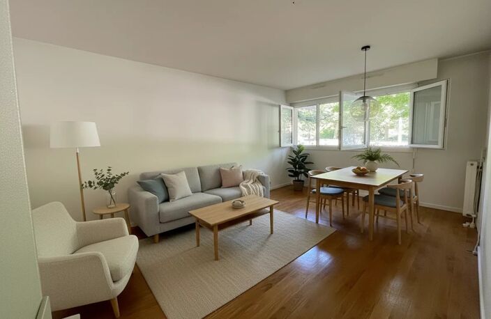 GRAND STUDIO DANS UN BEL ENVIRONNEMENT - PARKING — photo 2