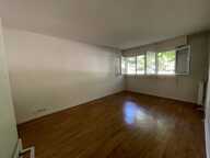 GRAND STUDIO DANS UN BEL ENVIRONNEMENT - PARKING — photo 3