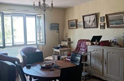 PONTIVY - CENTRE-VILLE - APPARTEMENT 2 CHAMBRES - GARAGE — photo du bien