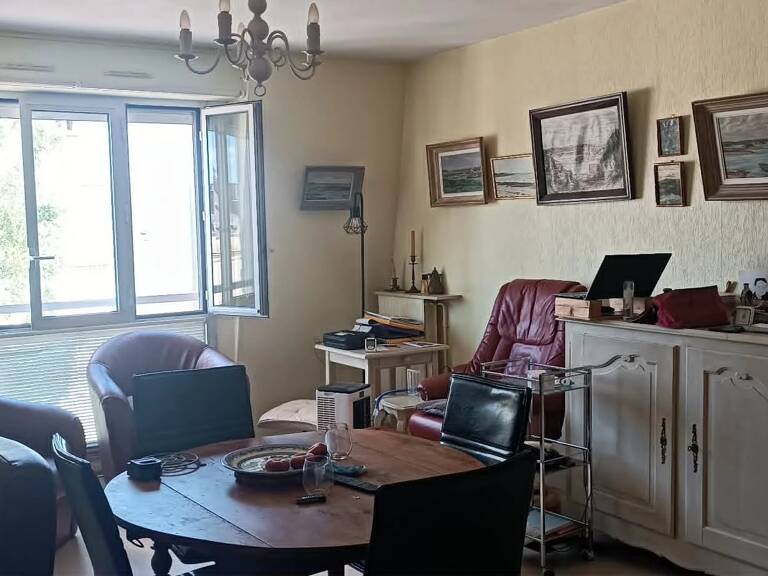 PONTIVY - CENTRE-VILLE - APPARTEMENT 2 CHAMBRES - GARAGE — photo 1