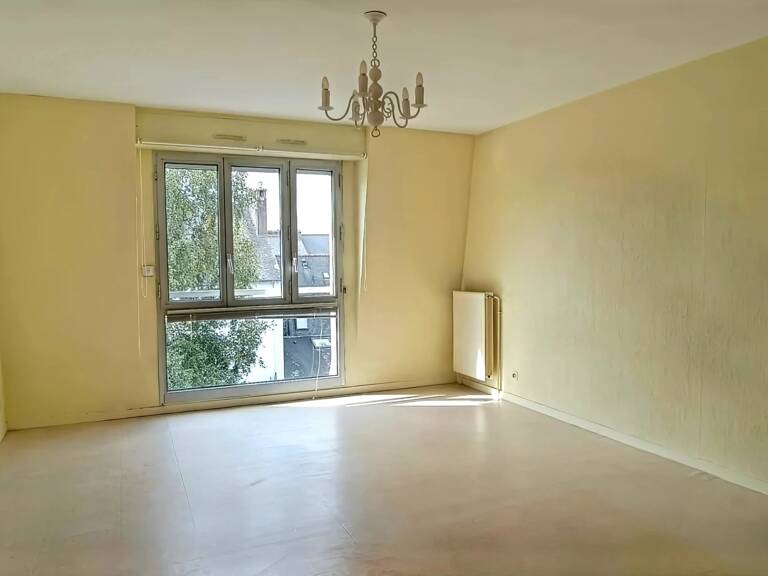PONTIVY - CENTRE-VILLE - APPARTEMENT 2 CHAMBRES - GARAGE — photo 1
