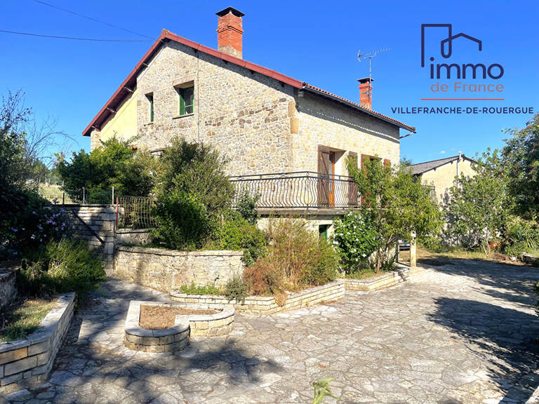 Maison 126 m2 + dépendances sur terrain de 8617m². — photo 1