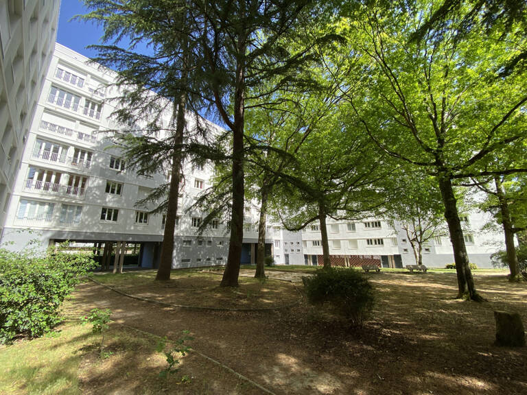 Chalâtres /Toutes Aides - T4 pièces 82 m2, pk privatif, cave — photo 1