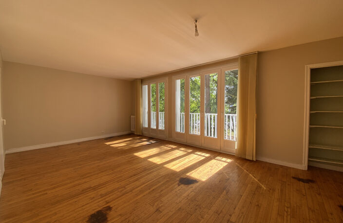 Chalâtres /Toutes Aides - T4 pièces 82 m2, pk privatif, cave — photo 4