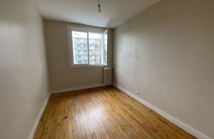 Chalâtres /Toutes Aides - T4 pièces 82 m2, pk privatif, cave — photo 5
