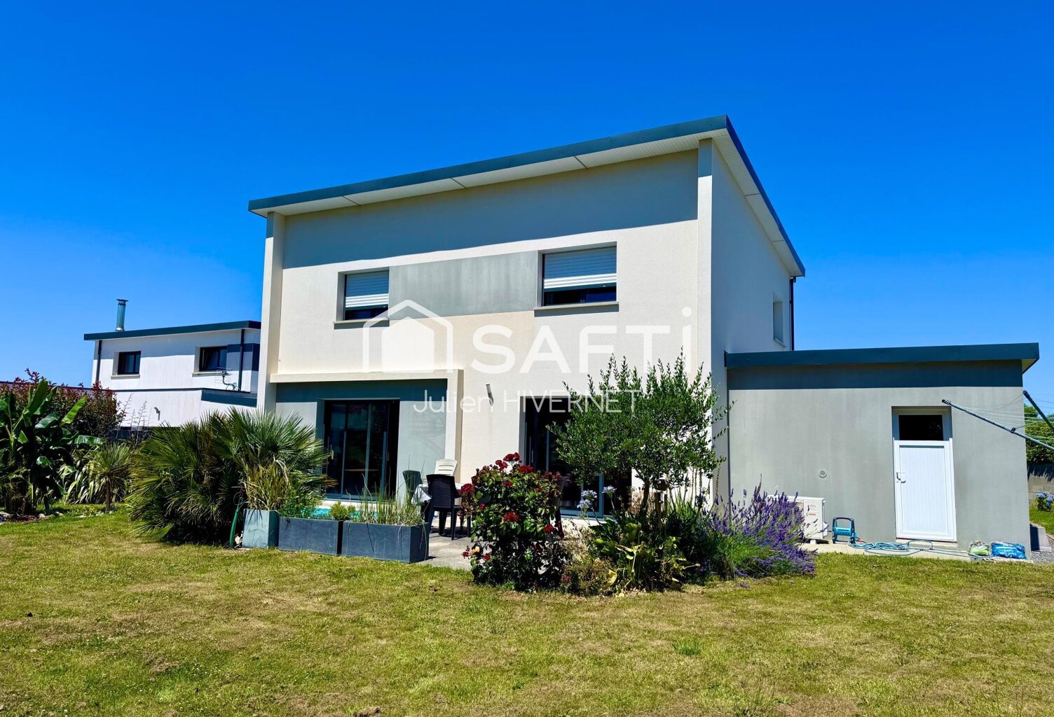 Landivisiau  Maison contemporaine de 125 m² — photo 1