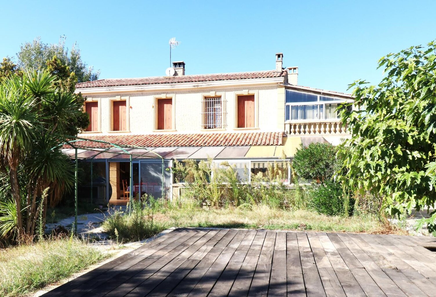 Sénas, maison 215m² sur terrain de 1450m² — photo 1