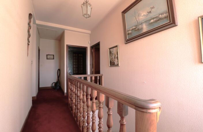 Sénas, maison 215m² sur terrain de 1450m² — photo 5