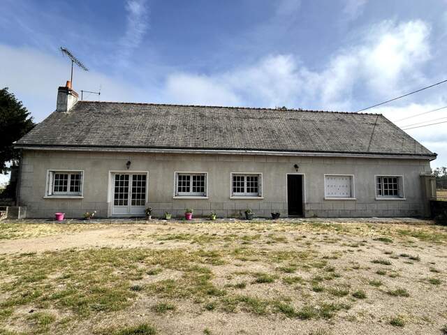 MAISON - CHOUZÉ SUR LOIRE — photo du bien