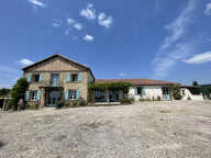 Maison Restaurée avec Goût, Gîte Indépendant, Piscine et Vue — photo 2