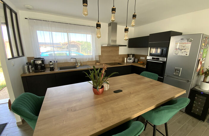 Avec vue dégagée maison neuve de plain pied - garage et jard — photo 5