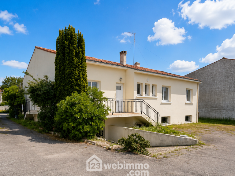 Maison - 123m² - Longeville-sur-Mer — photo 1