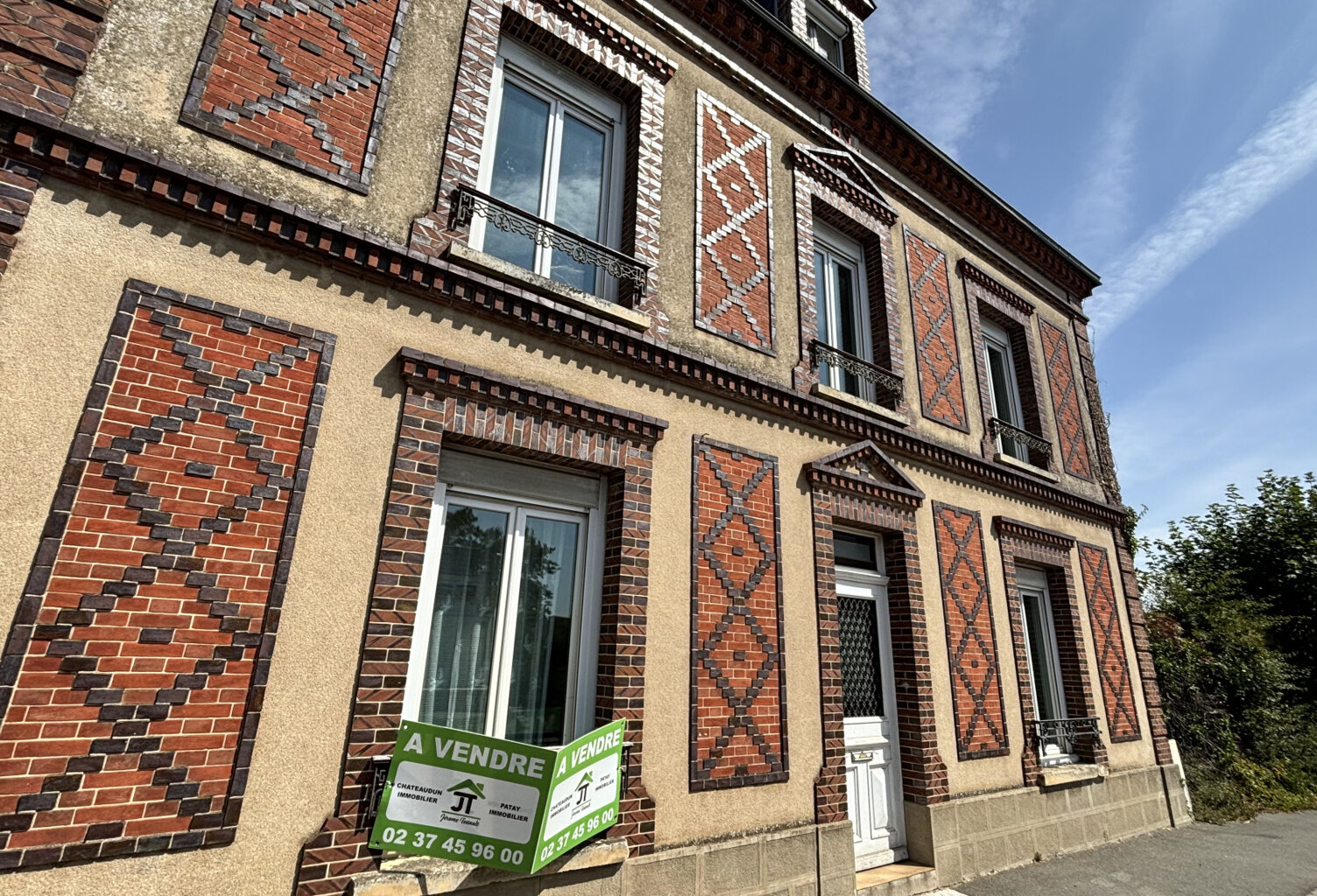 CHATEAUDUN — photo 1