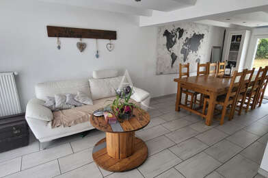 Maison 6 pièces 1490 €