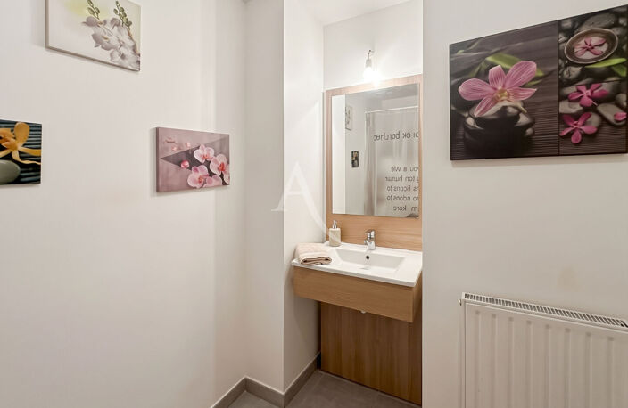 APPARTEMENT 3 PIÈCES AVEC LOGGIA ET PARKING  PROCHE GARE — photo 5