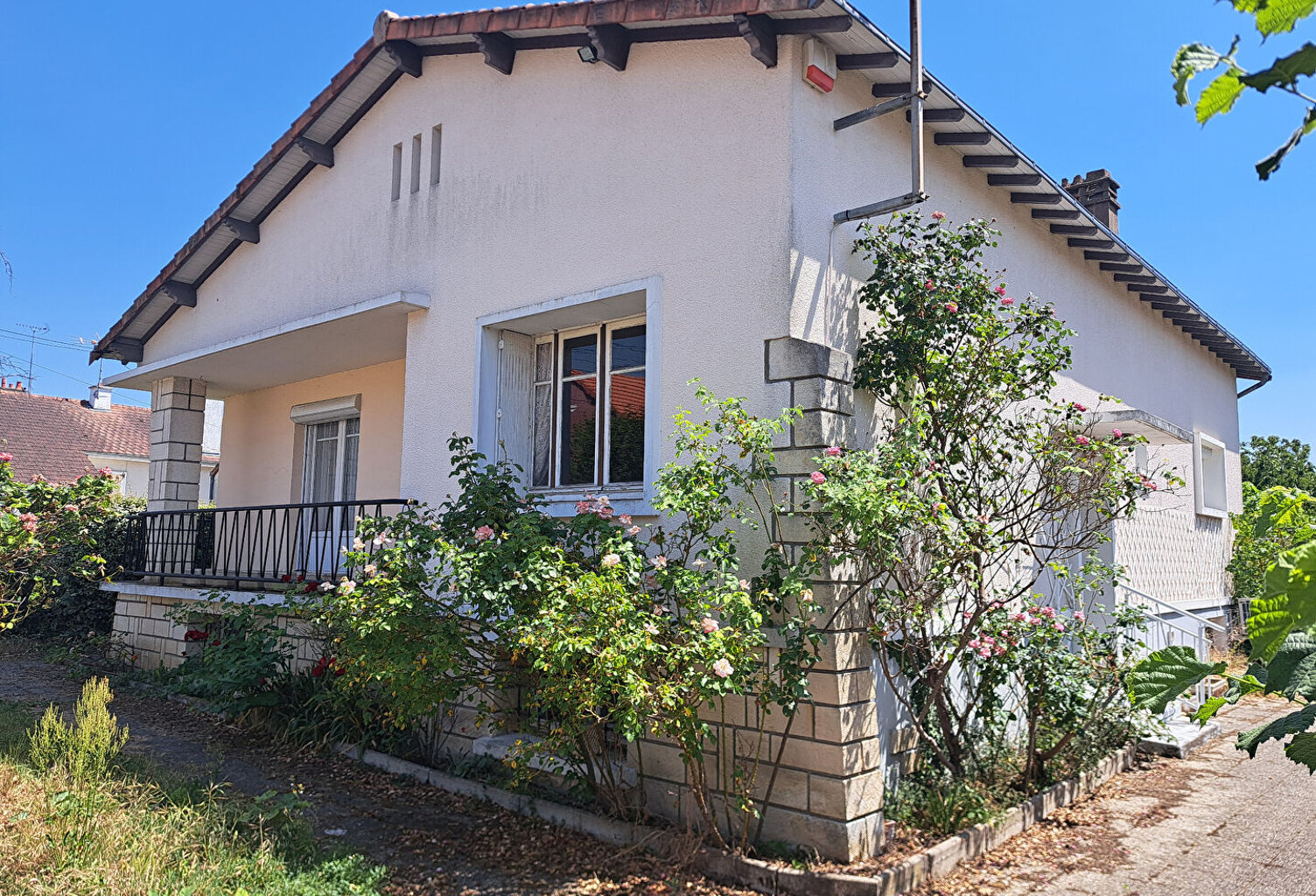 MAISON  SUR SOUS SOL — photo 1
