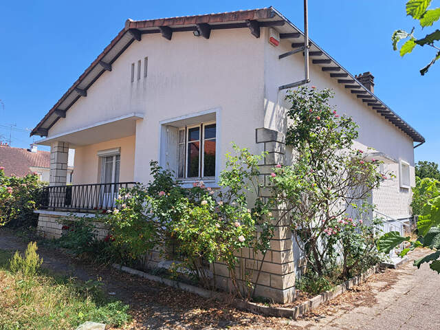 MAISON  SUR SOUS SOL — photo du bien