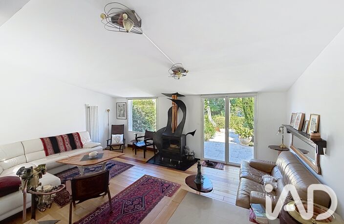 Vente Maison/villa 8 pièces — photo 2