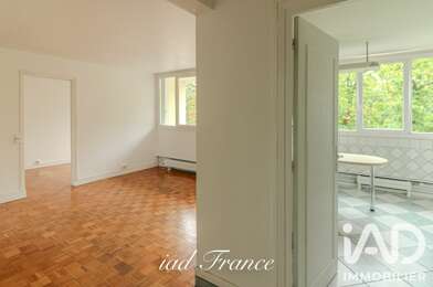 Appartement 3 pièces 990 €