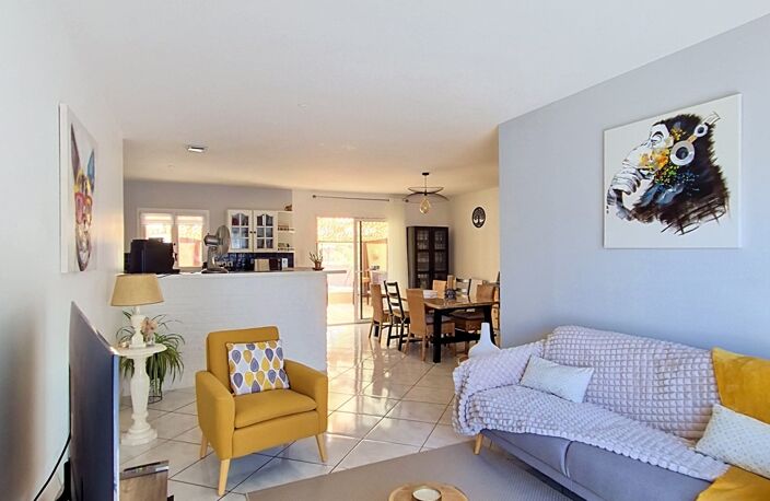 Vente Maison/villa 5 pièces — photo 2