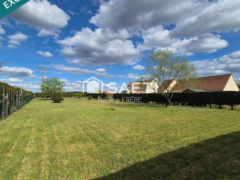 Terrain plat et clos sur une commune attractive! — photo 1