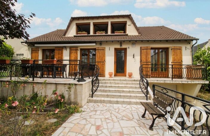 Vente Maison/villa 7 pièces — photo 2