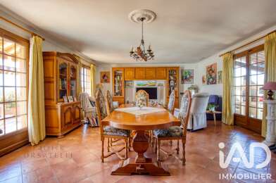 Appartement 4 pièces 640000 €