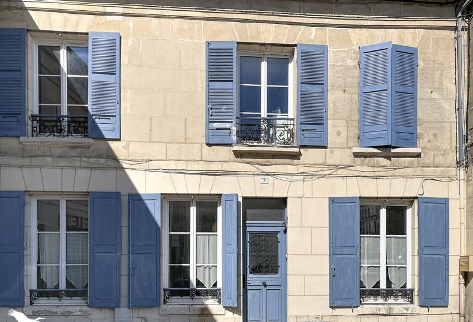 Maison en pierre de 6 pièces principales — photo 1