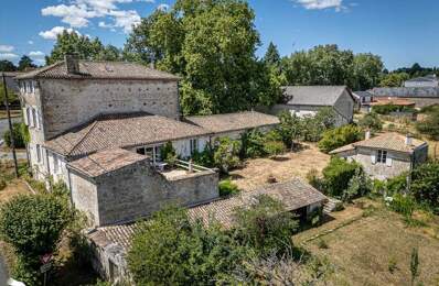 Maison en pierre de 10 pièces principales — photo du bien