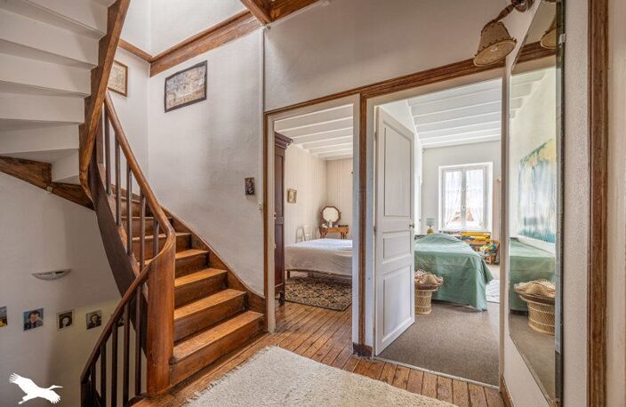 Maison en pierre de 10 pièces principales — photo 3