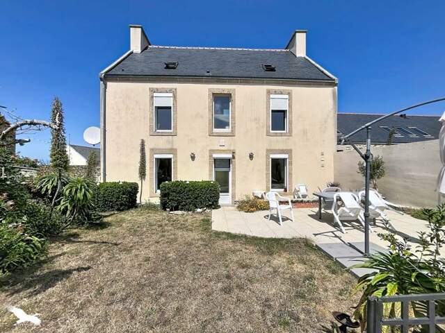 Maison en pierre de 4 pièces principales — photo du bien